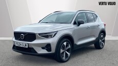 Volvo XC40 2.0 B4P Plus Dark 5dr Auto Petrol Estate